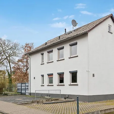 Gu02 Mit Terrasse In Griesheim! * גריסהיים